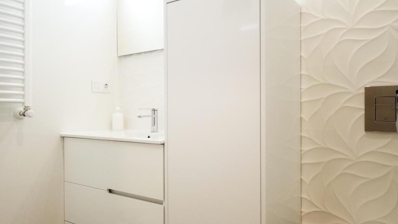 Apartamento Denver - Centro, Nuevo, Diseno, Wifi Valladolid Exterior photo